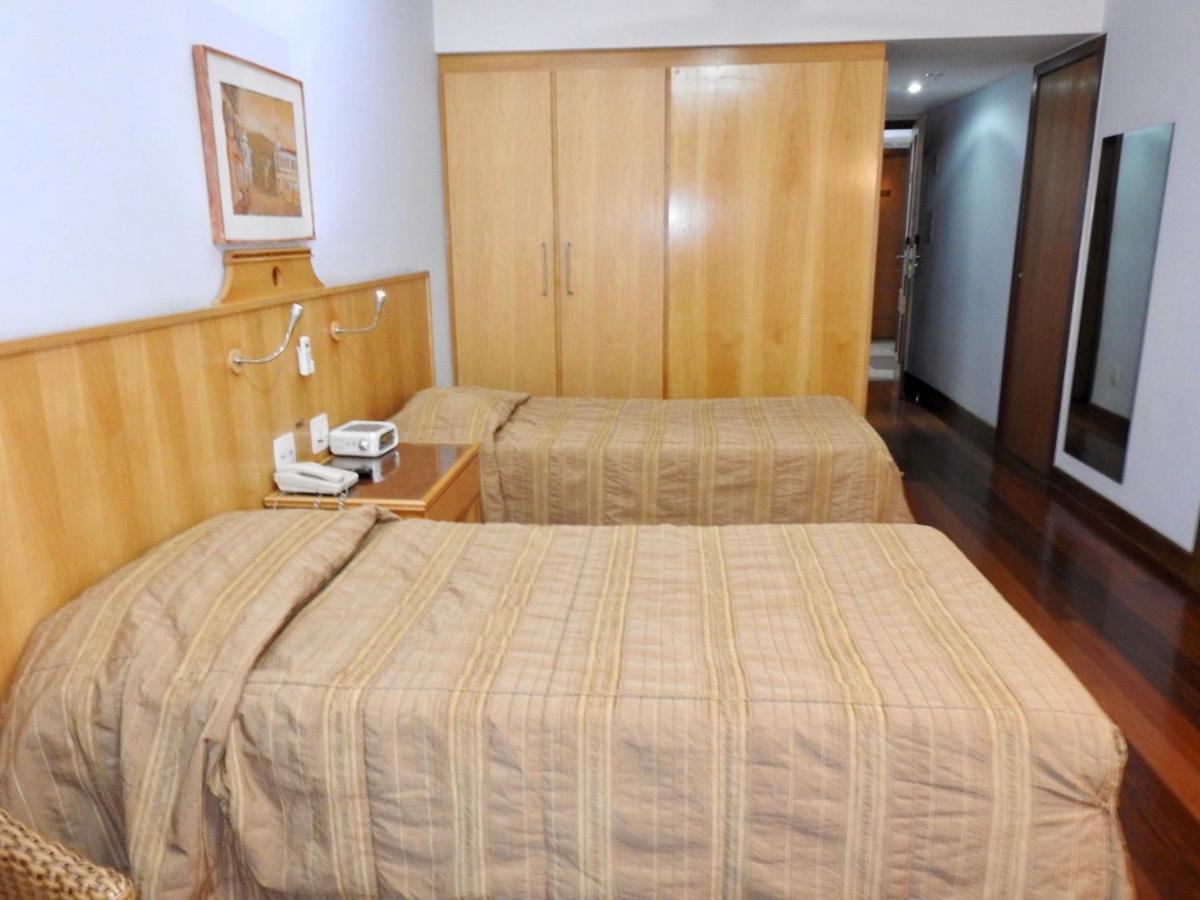 康斯坦丁诺艾文托斯酒店 尤西德福拉 外观 照片 A room at the hotel