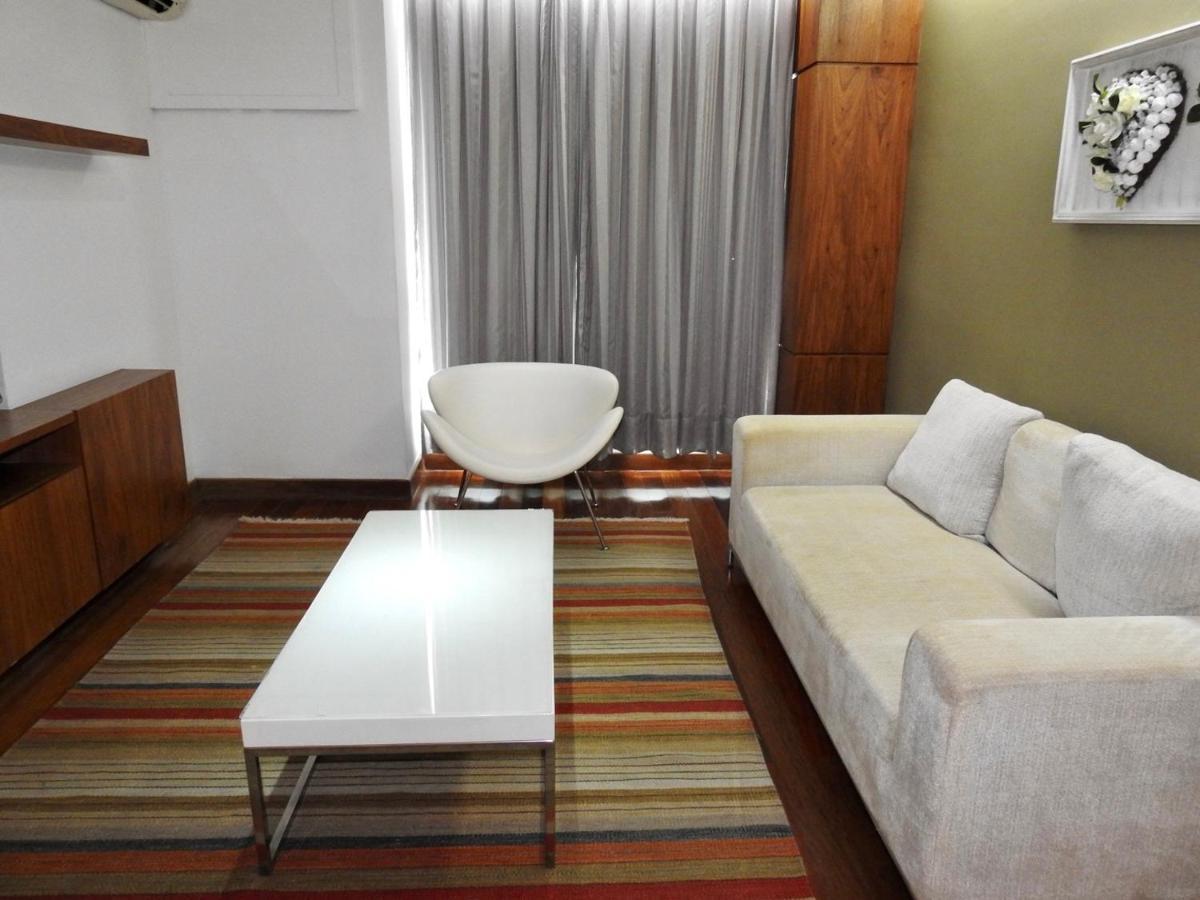 康斯坦丁诺艾文托斯酒店 尤西德福拉 外观 照片 A living room
