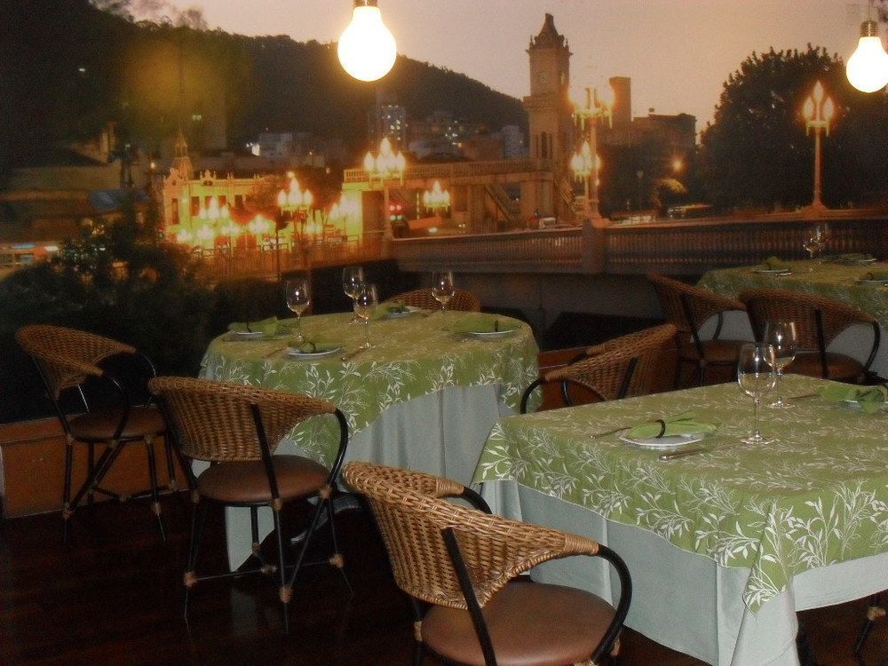 康斯坦丁诺艾文托斯酒店 尤西德福拉 外观 照片 Restaurant in the hotel